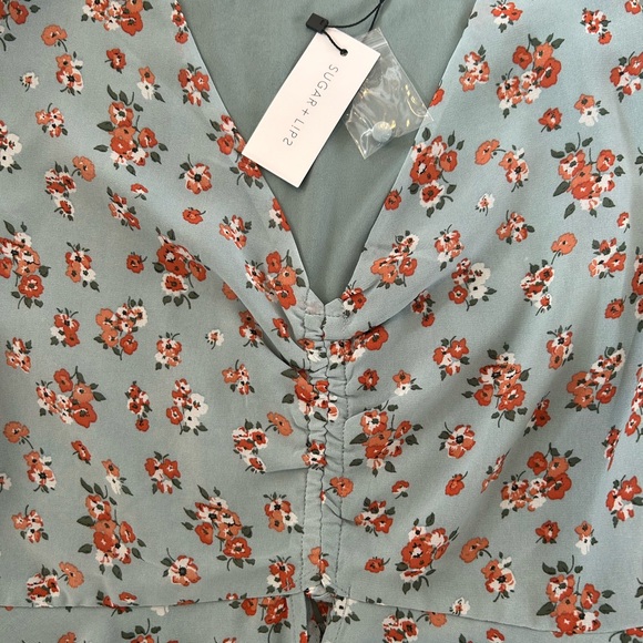 SugarLips Shelli Floral Peplum Blouse - Picture 4 of 8